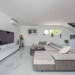 Ruby Rose Zadarvillas فيلة Ražanac