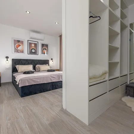 Ruby Rose Zadarvillas Villa *