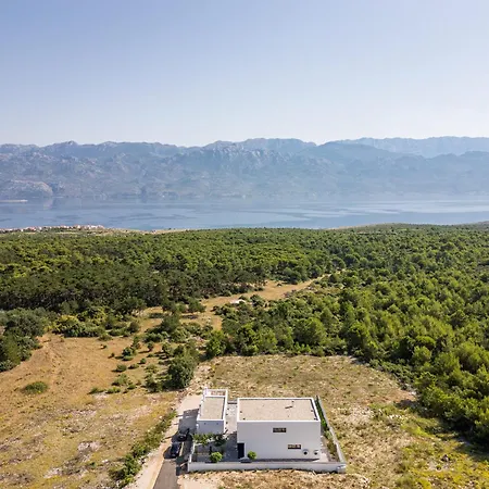 Ruby Rose Zadarvillas * Ражанац