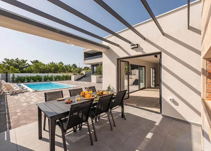 Ruby Rose Zadarvillas * Razanac